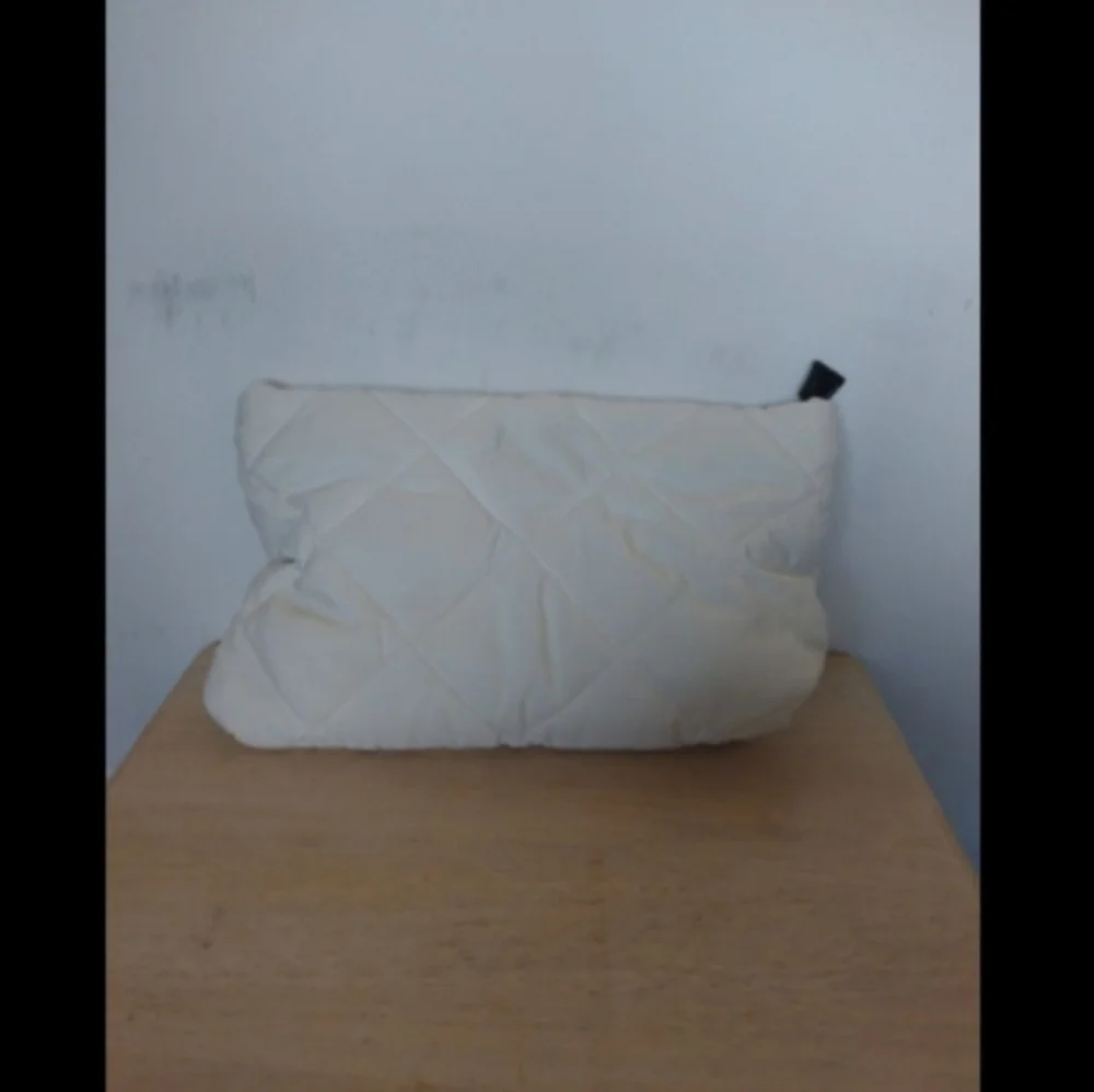 Zara Womens Quilted Plush Zip Pouch Clutch OS